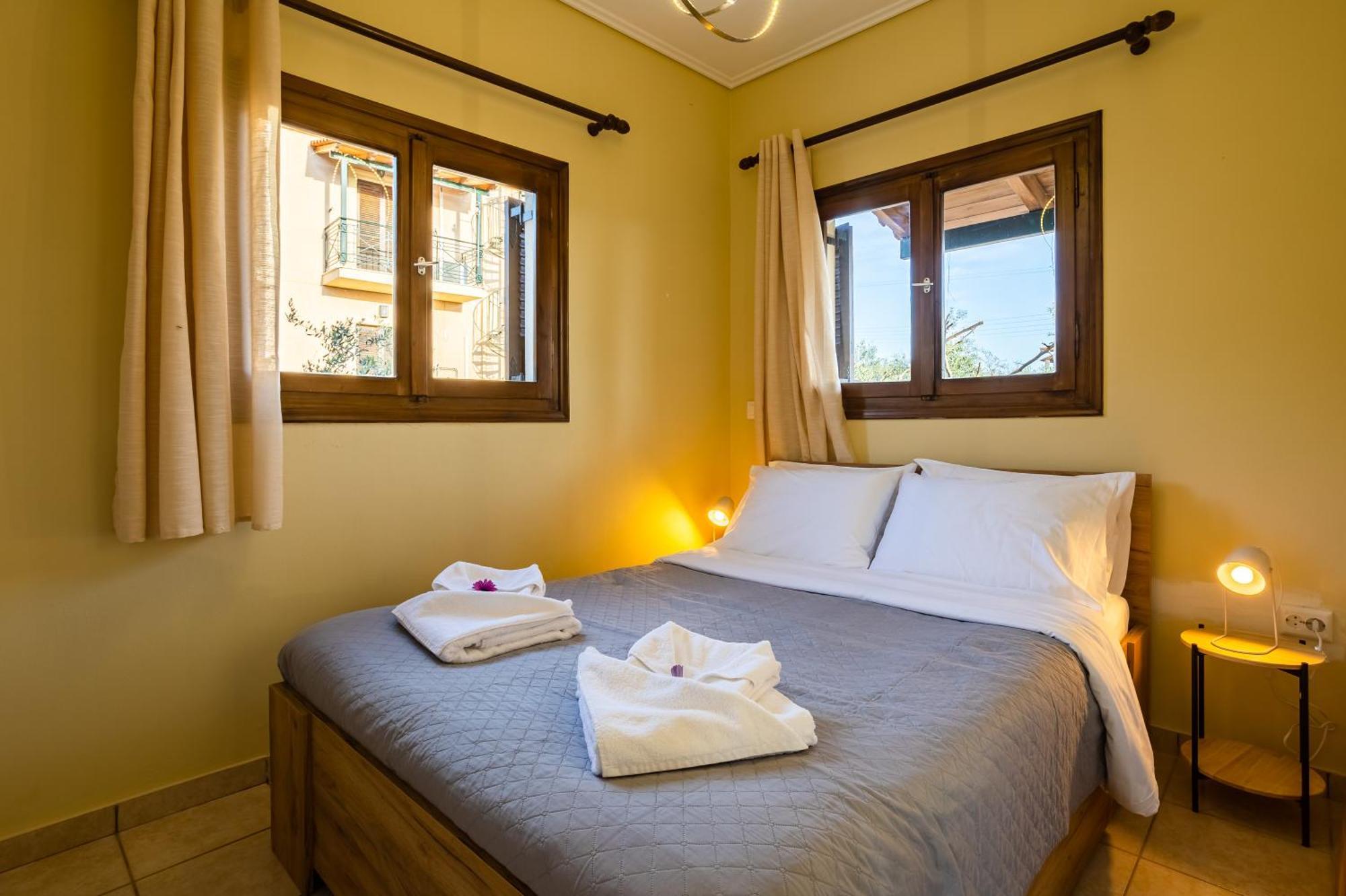 Stoupa Serene Nests - Spitiko Getaway ภายนอก รูปภาพ